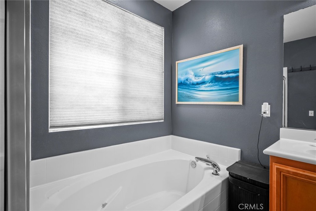 22976 Nan Property Photo 37