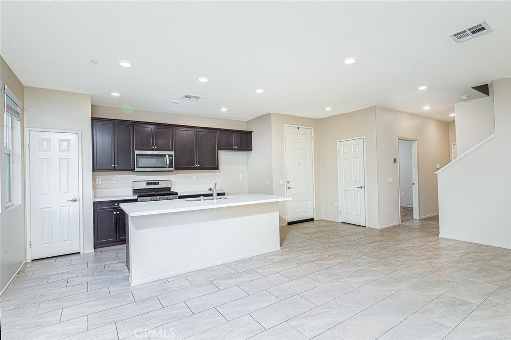 41957 Zafra Property Photo 12