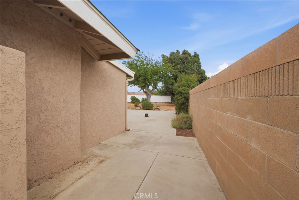 27195 Aurora Property Photo 28
