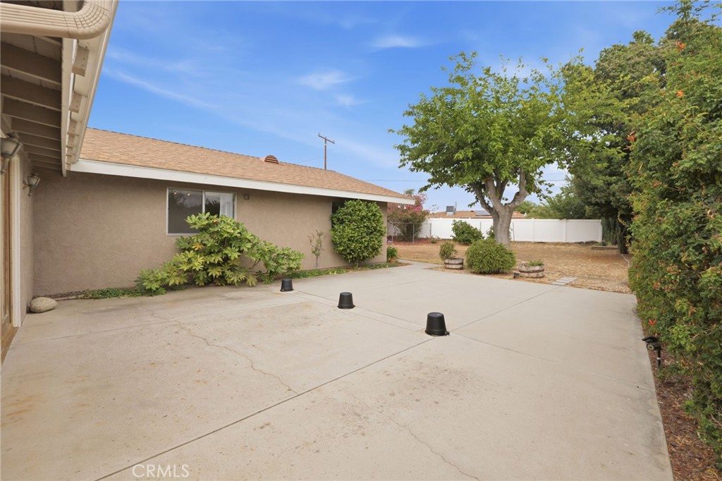 27195 Aurora Property Photo 29