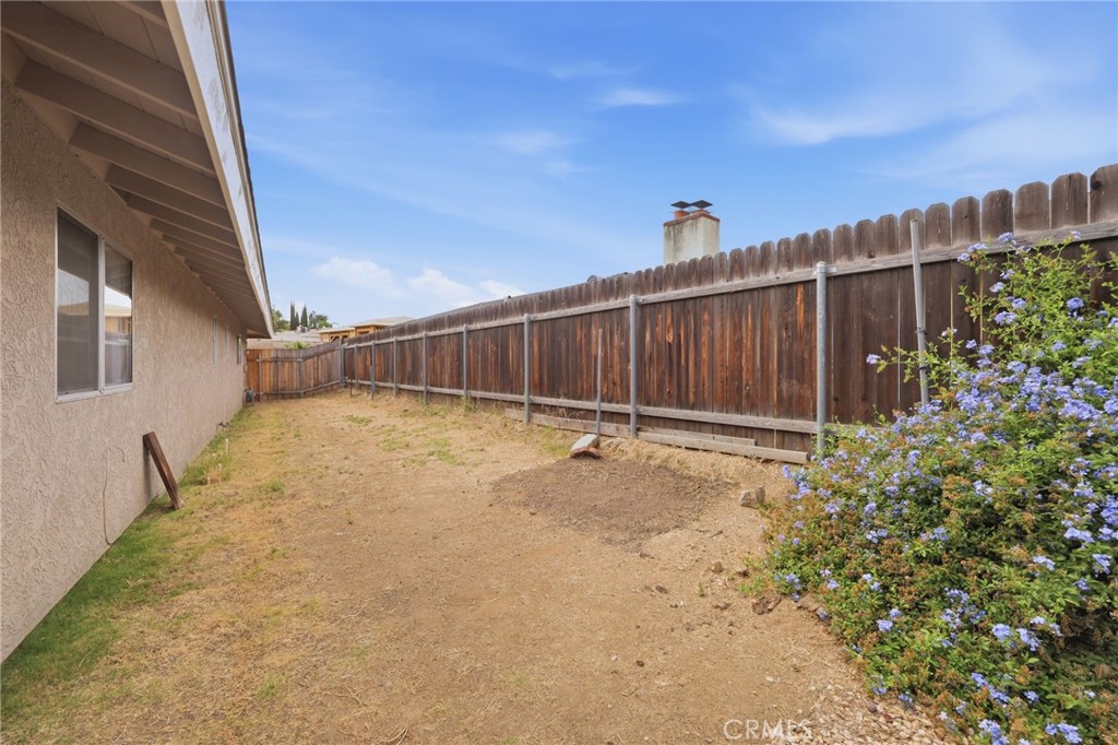 27195 Aurora Property Photo 32