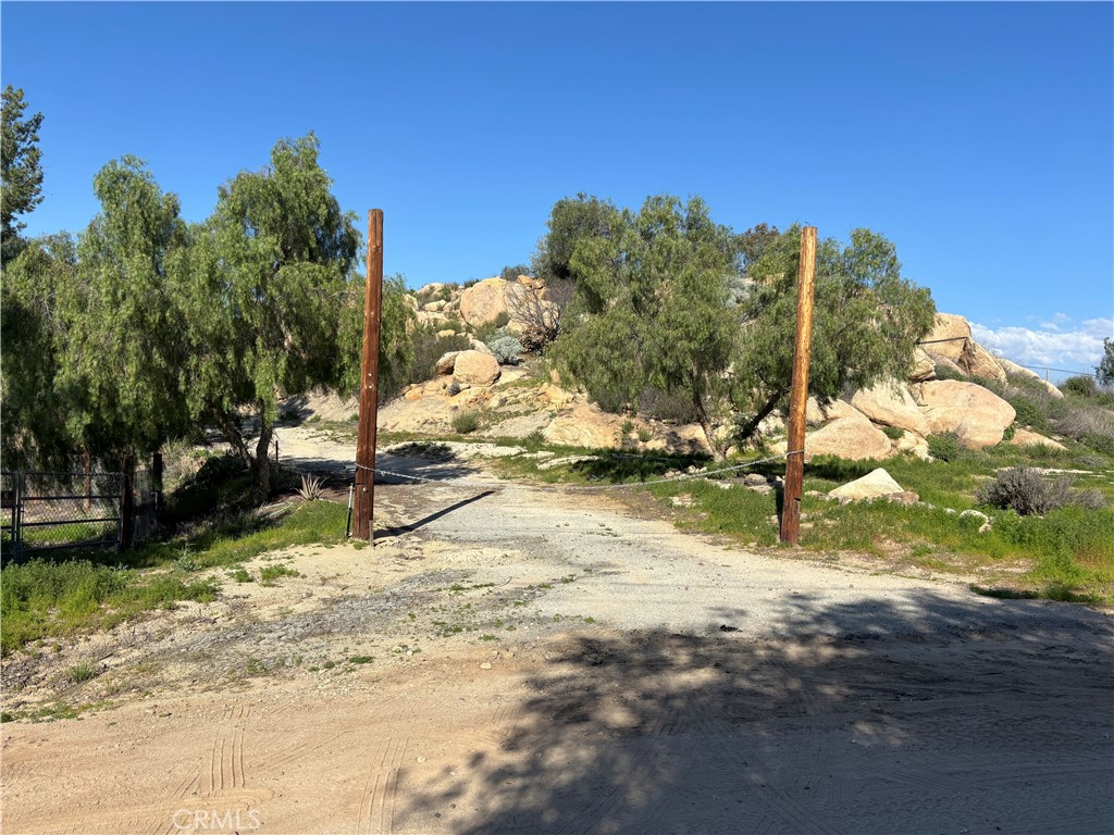 41300 Polly Butte Property Photo 5