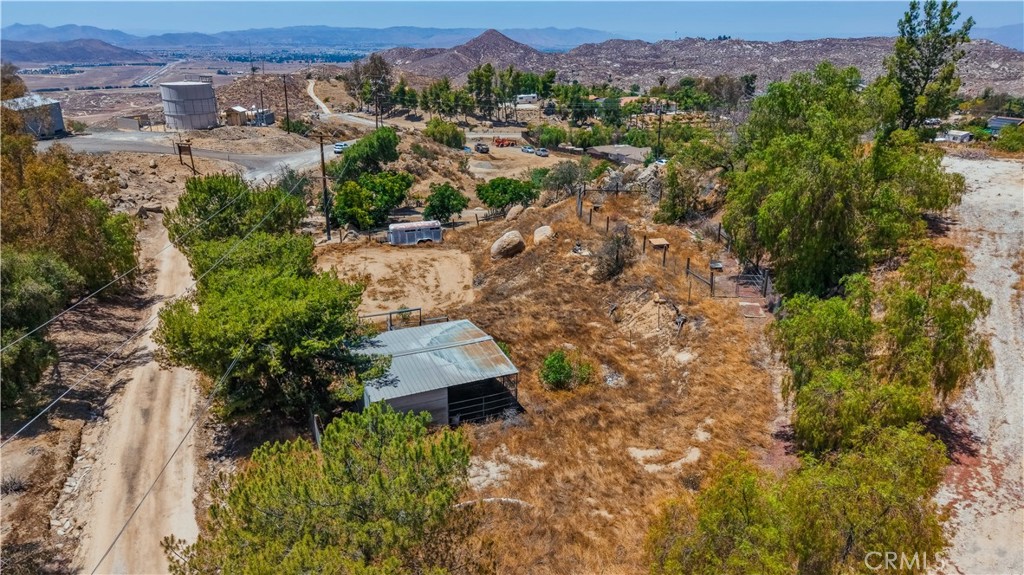 41300 Polly Butte Property Photo 25