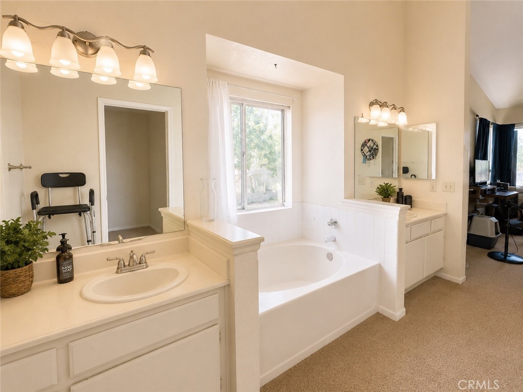 12696 Hackberry Property Photo 36