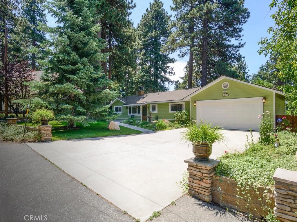 31671 Luring Pines Drive Property Photo 6
