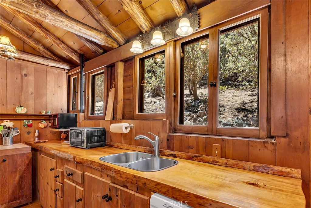 53921 Marian View Property Photo 27