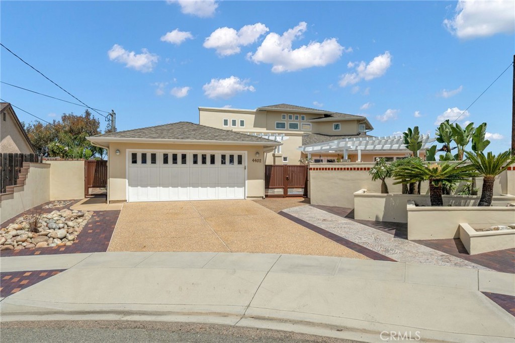 4402 Mount Bigelow Drive Property Photo 4