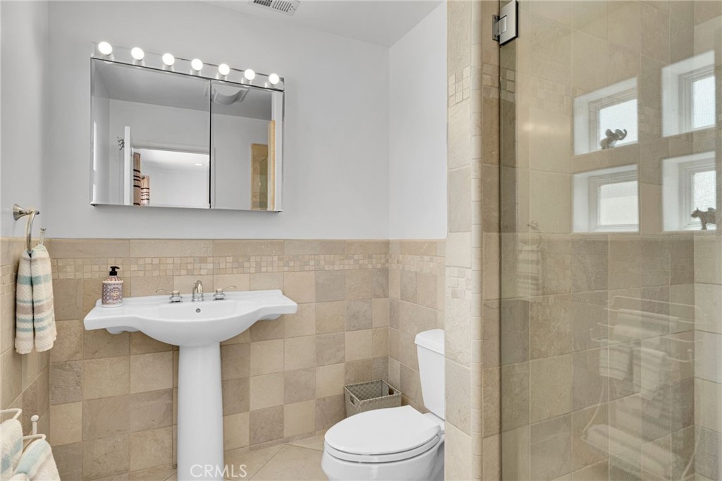 4402 Mount Bigelow Drive Property Photo 19
