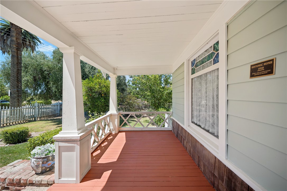 27440 Dartmouth Property Photo 11