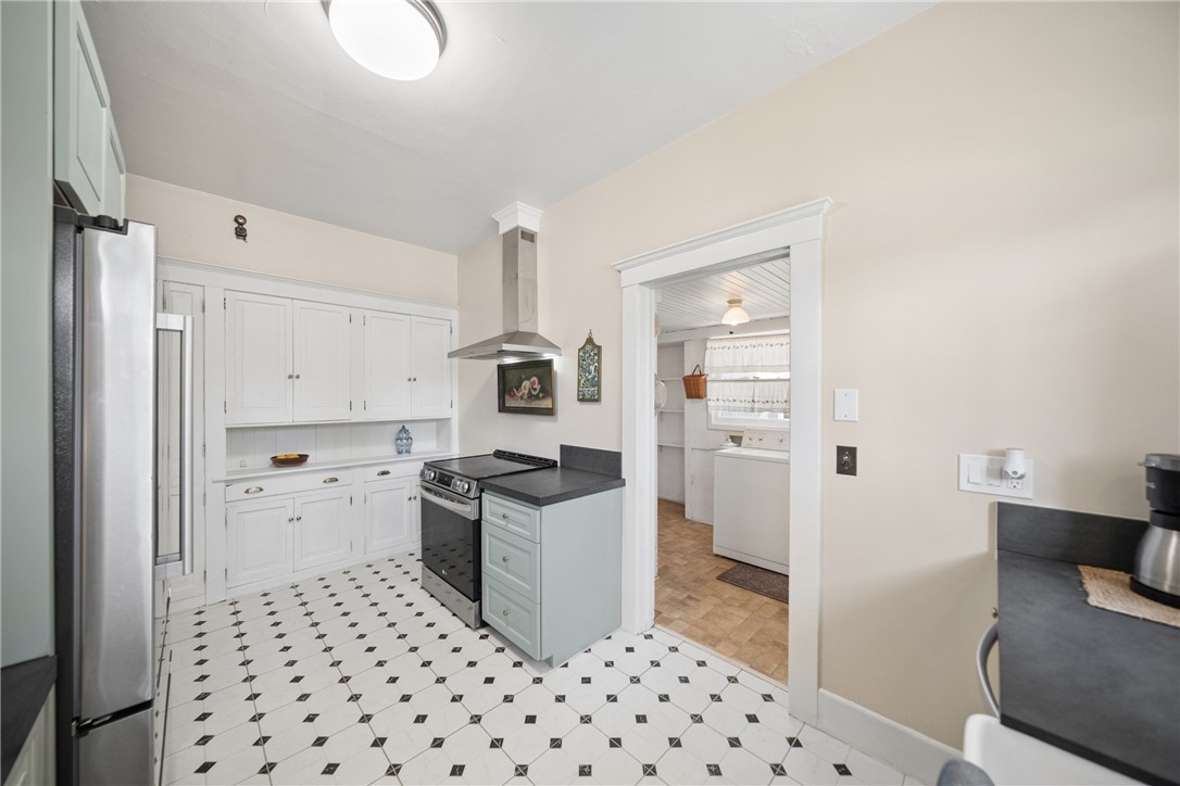 27440 Dartmouth Property Photo 22