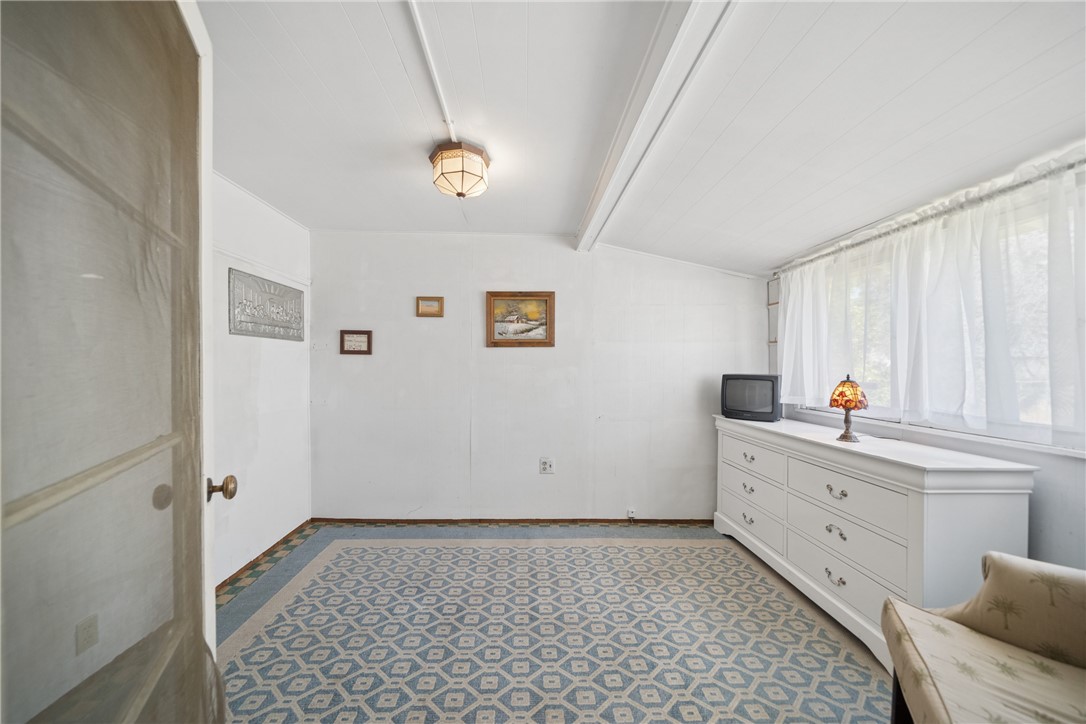 27440 Dartmouth Property Photo 32