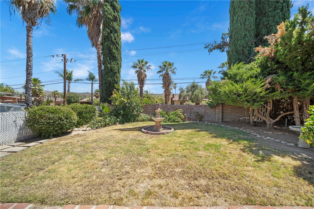 27440 Dartmouth Property Photo 38