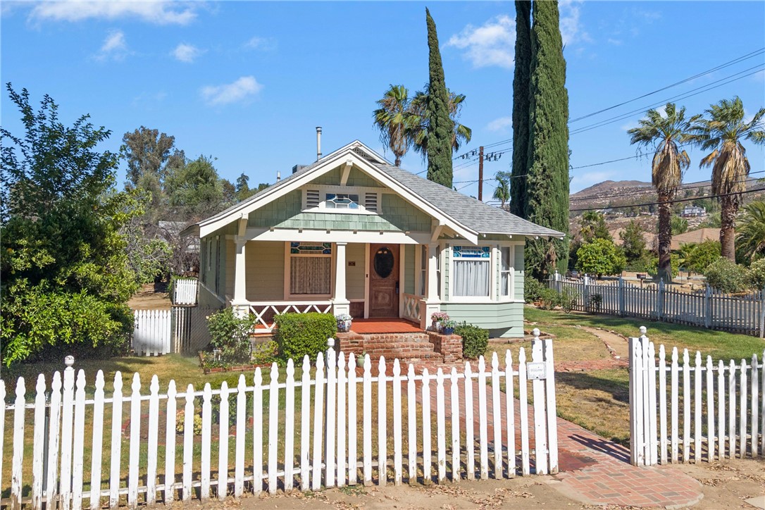 27440 Dartmouth Property Photo 44