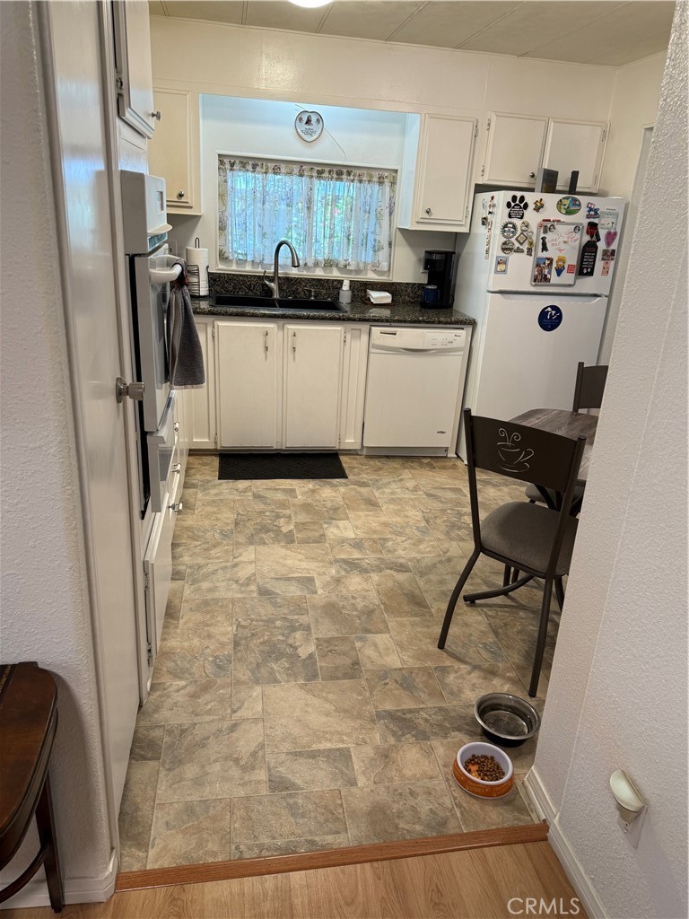 10564 Frontier Property Photo 9