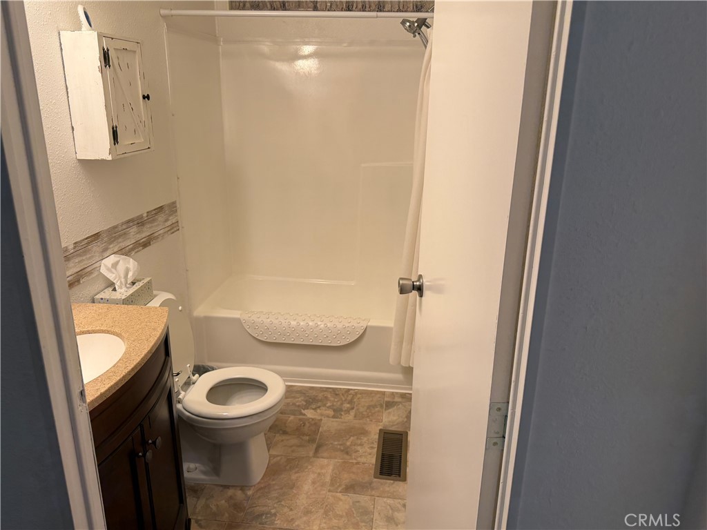 10564 Frontier Property Photo 28
