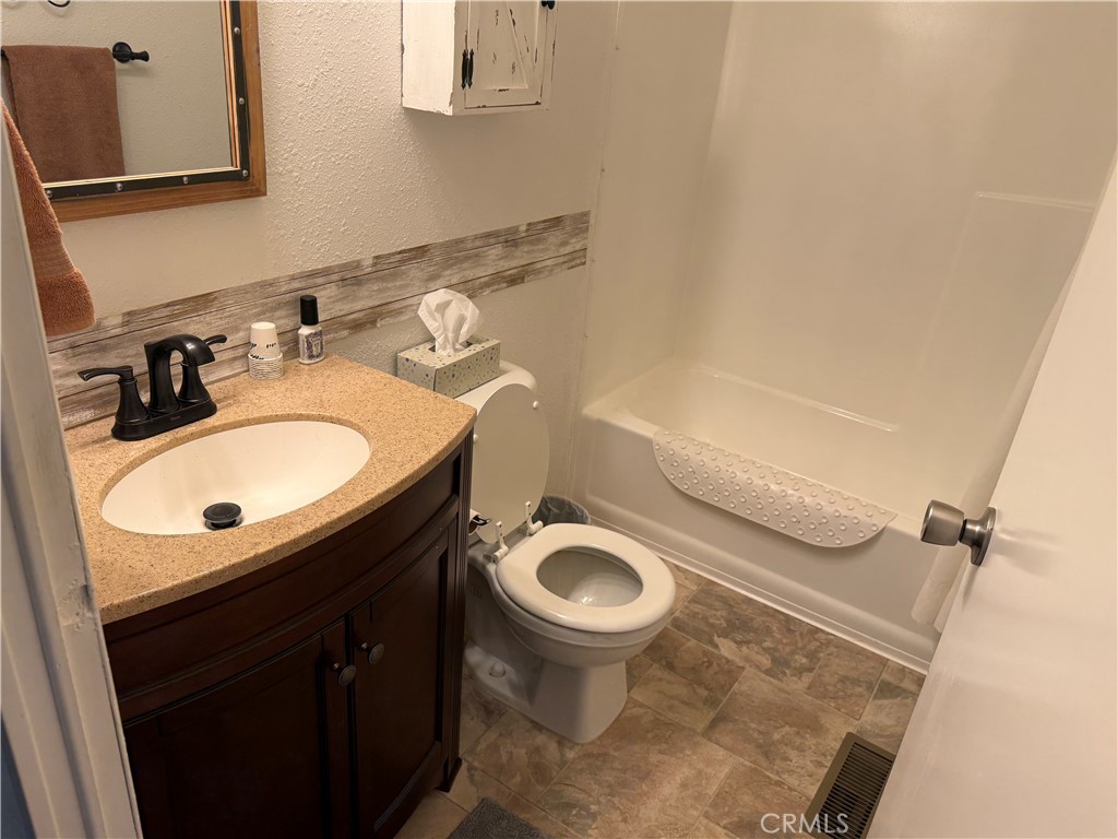 10564 Frontier Property Photo 29
