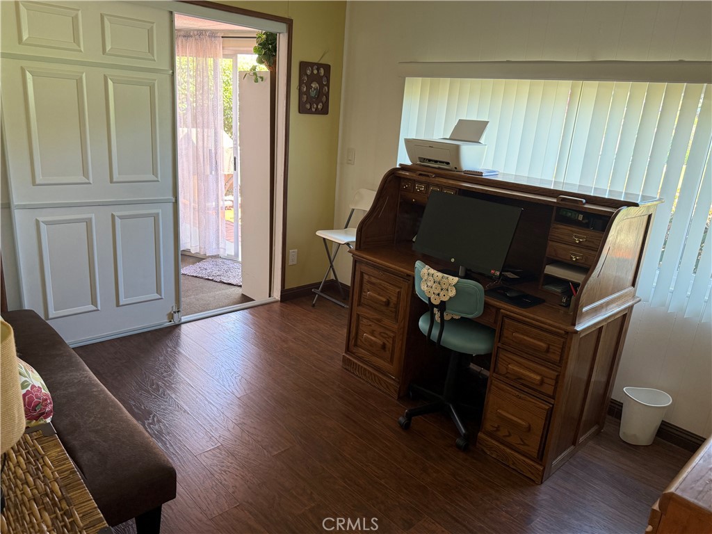 10564 Frontier Property Photo 33