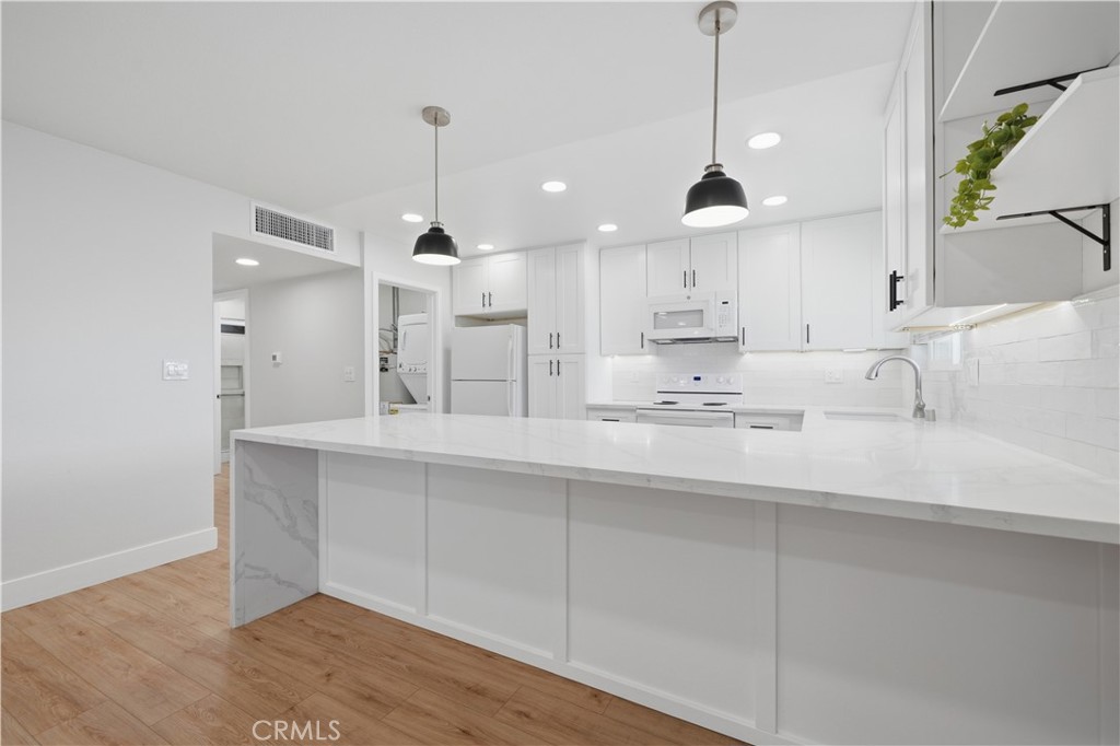 28132 Winged Foot Property Photo 5