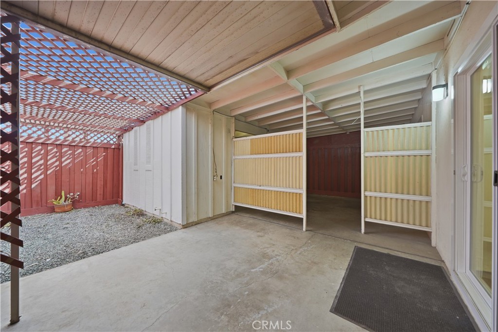 28132 Winged Foot Property Photo 16