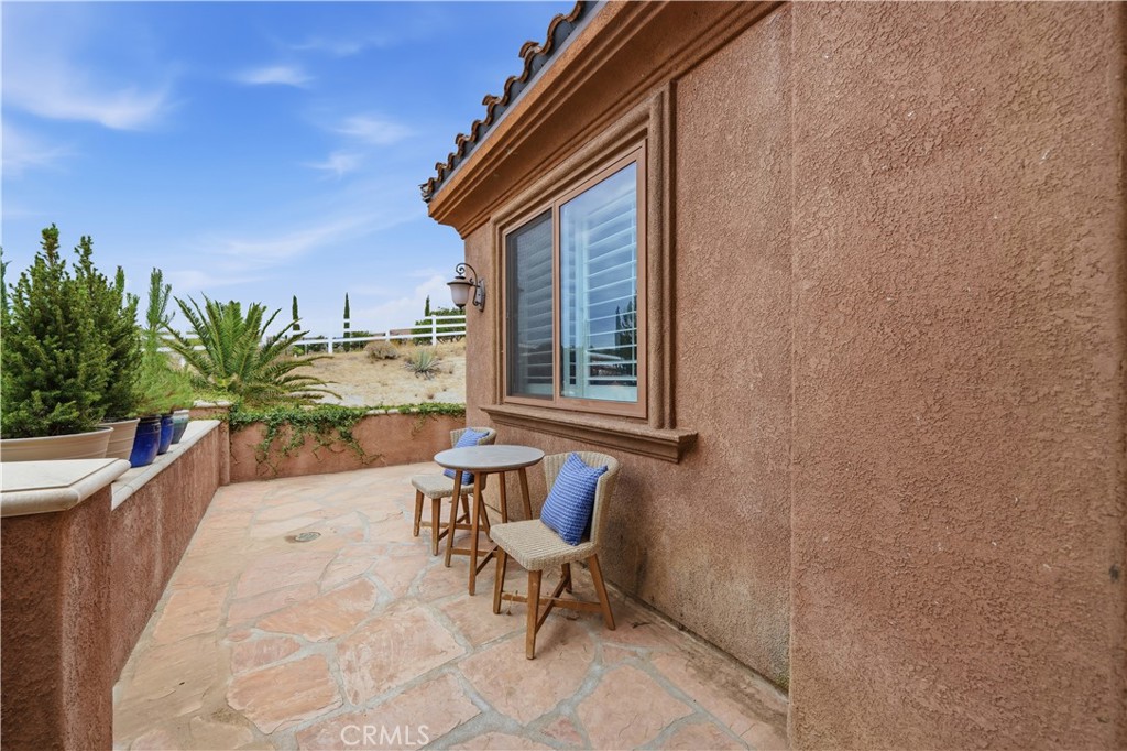 41820 Jojoba Hills Circle Property Photo 4
