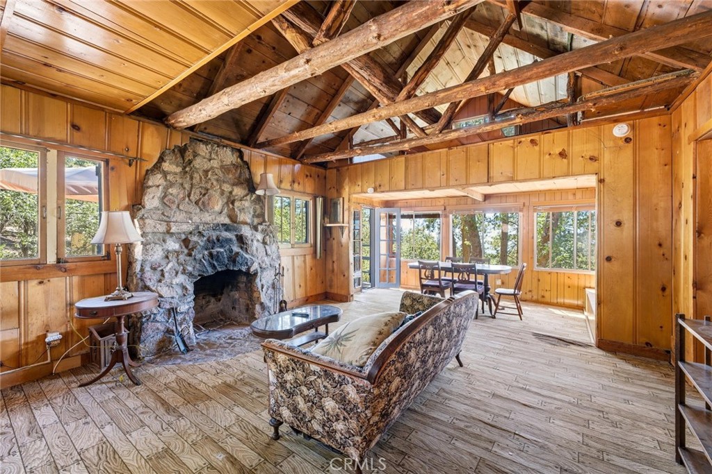 24759 Schaffer Drive Property Photo 3