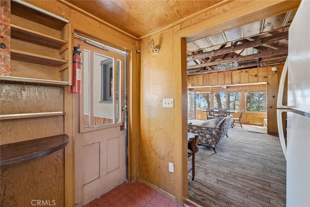 24759 Schaffer Drive Property Photo 5