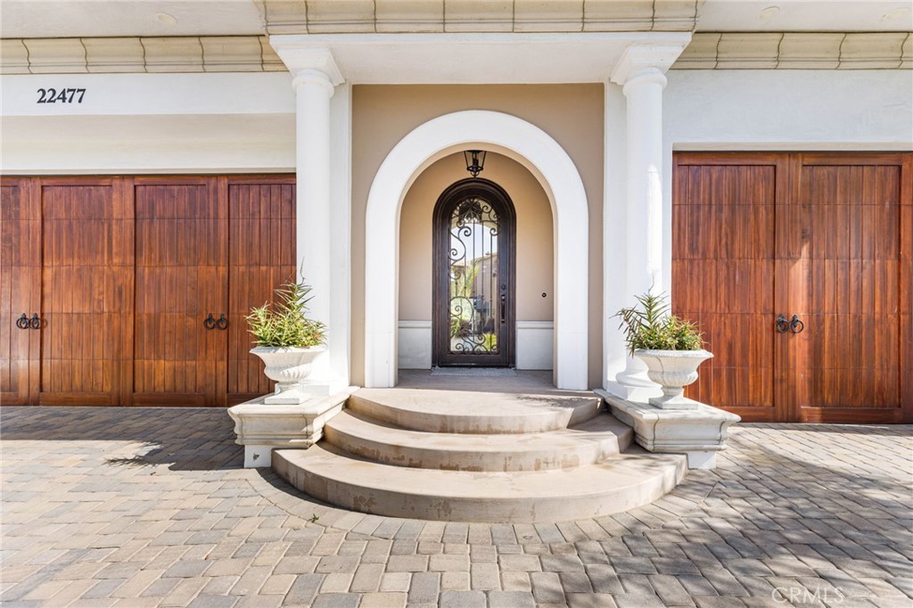 22477 Boating Way Property Photo 3