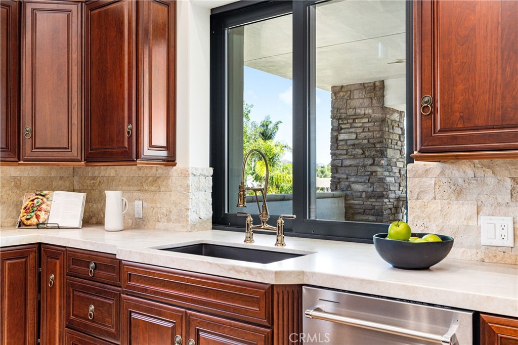 22477 Boating Way Property Photo 14