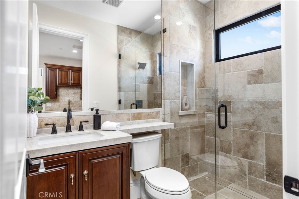 22477 Boating Way Property Photo 32