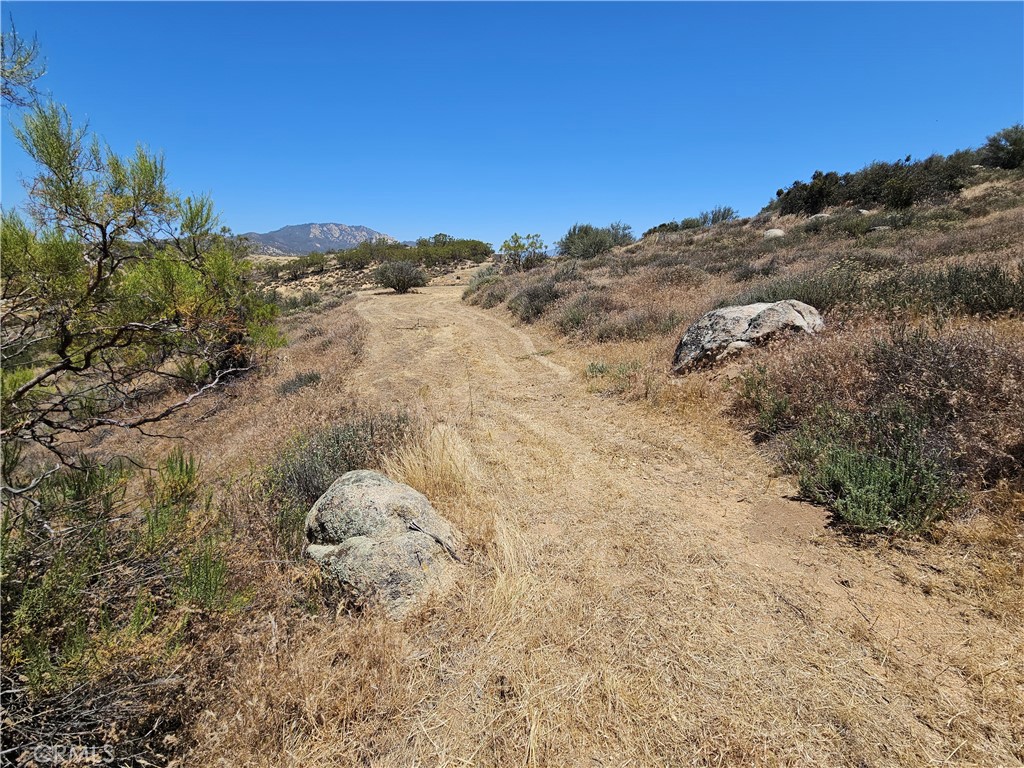 48805 Leaning Rock Court Property Photo 7
