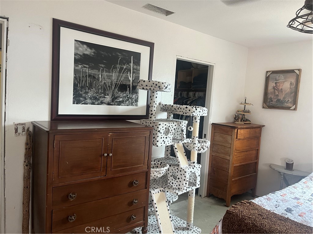 26201 Camas Drive Property Photo 8