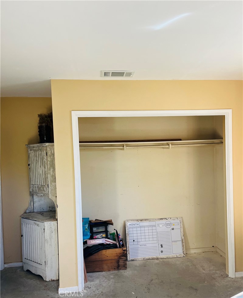 26201 Camas Drive Property Photo 13