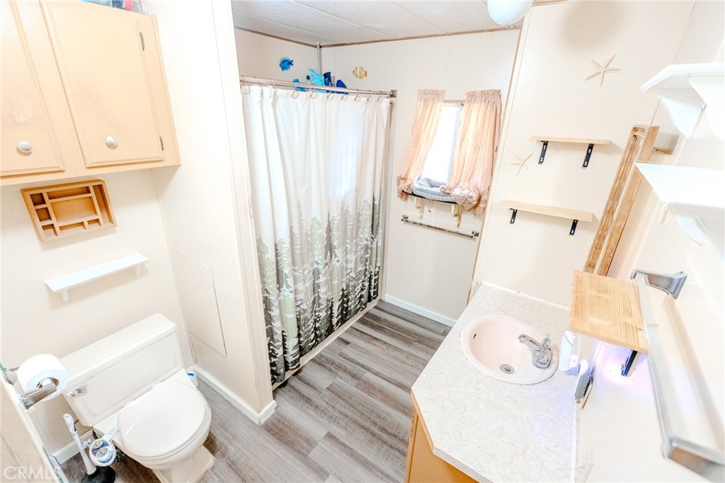 675 W Oakland Avenue G-4 Property Photo 9