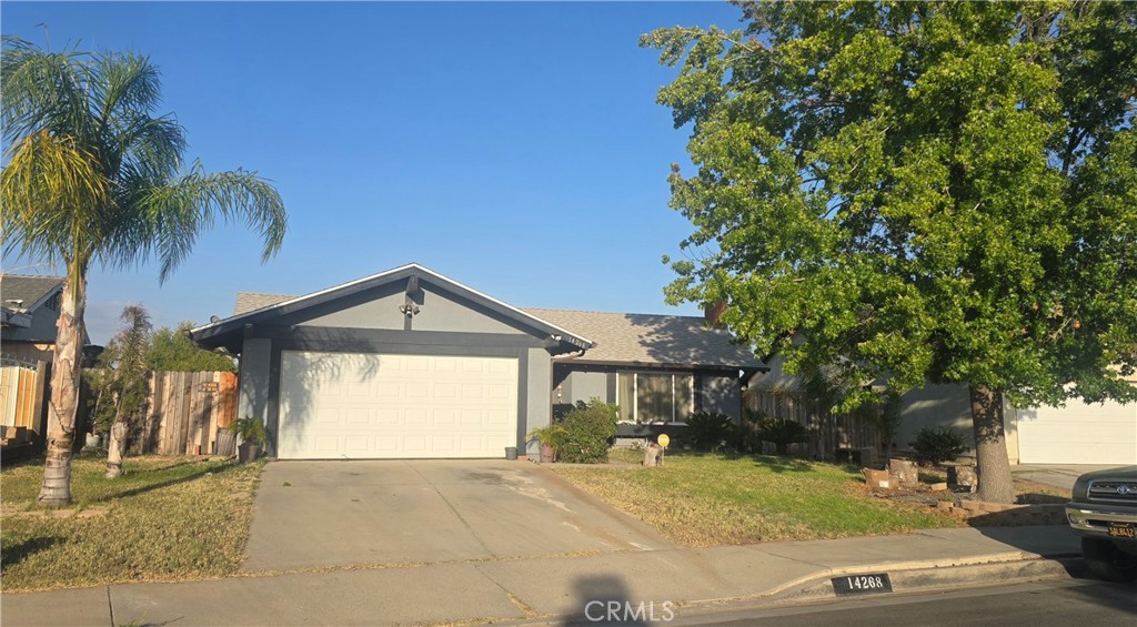 14268 Victor Property Photo 1