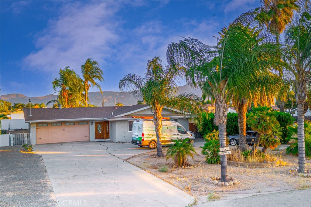 21321 Lemon Property Photo