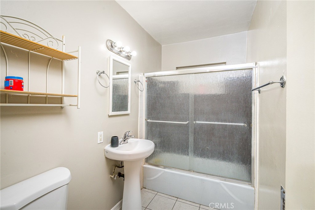 21321 Lemon Property Photo 11