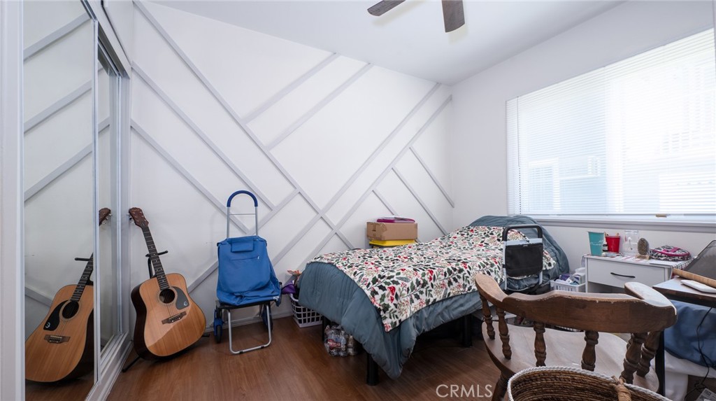 8812 8816 Ramsgate Avenue Property Photo 14