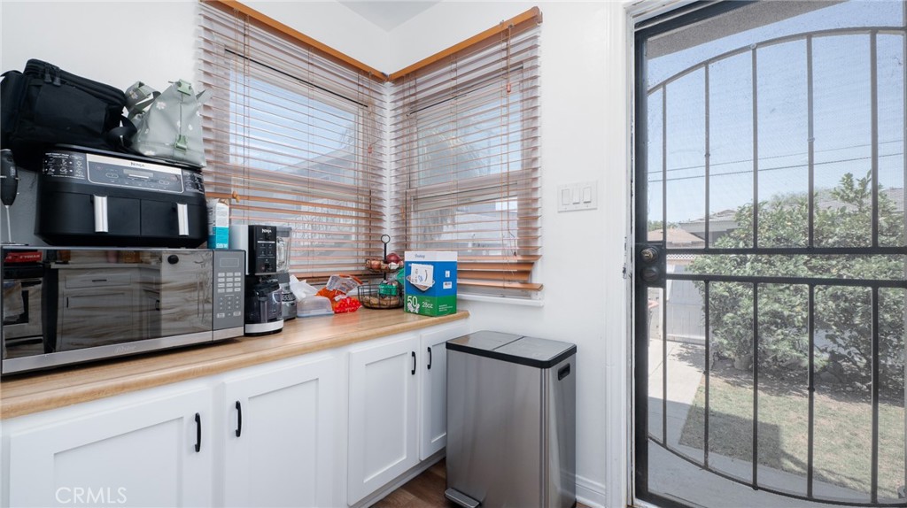 8812 8816 Ramsgate Avenue Property Photo 24