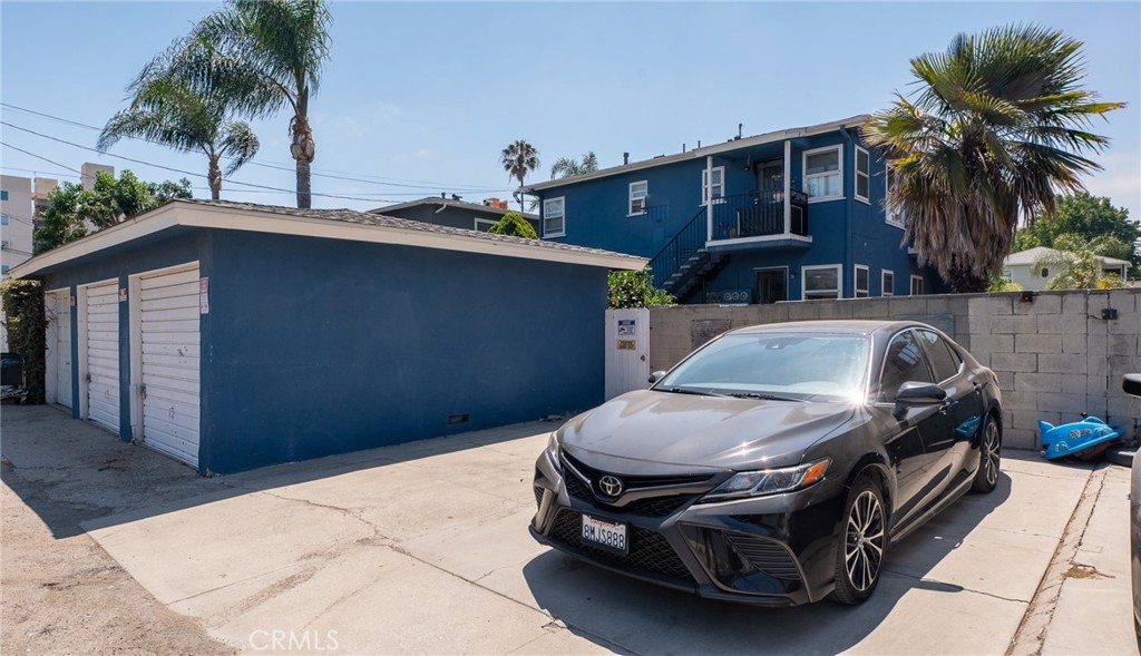 8812 8816 Ramsgate Avenue Property Photo 32