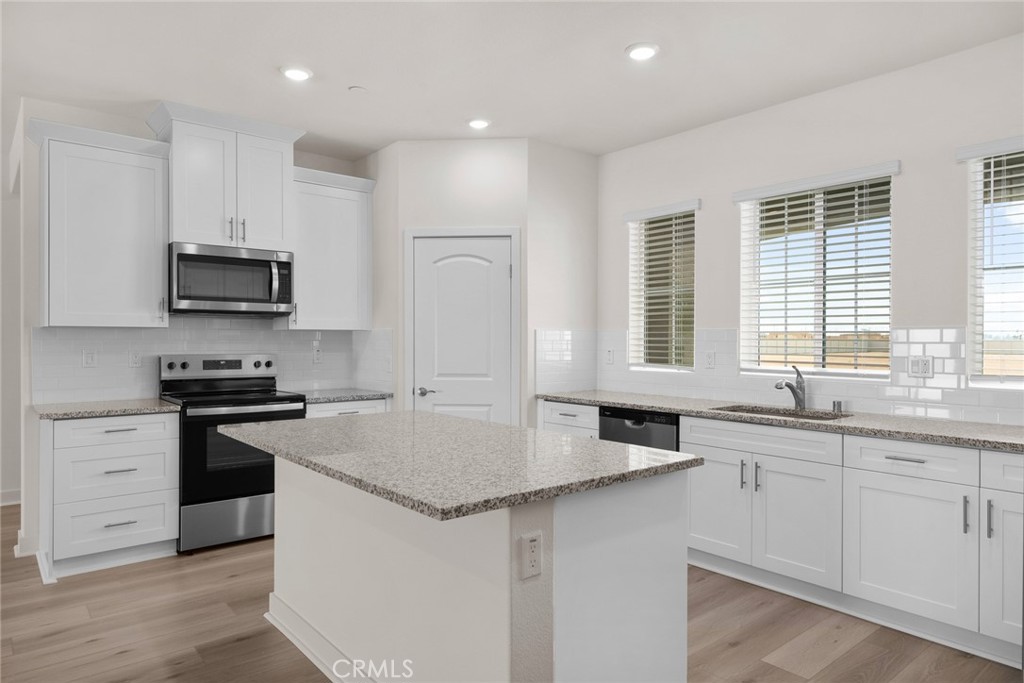 14610 Indigo Property Photo 4