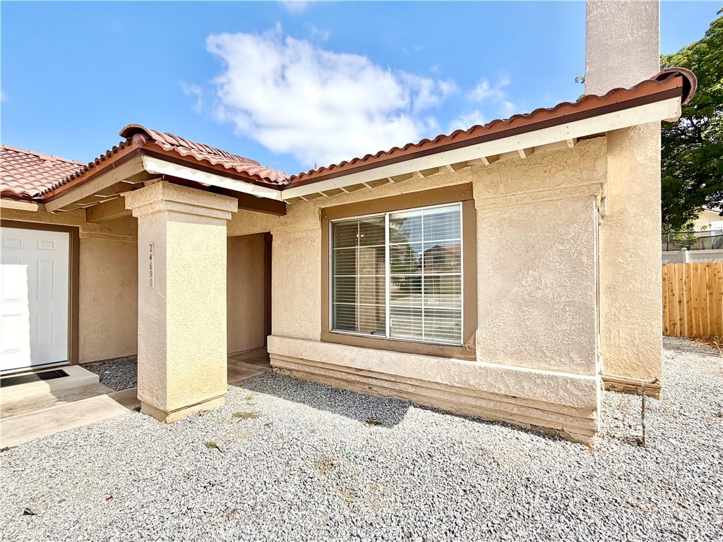 24690 Rugby Lane Property Photo 2