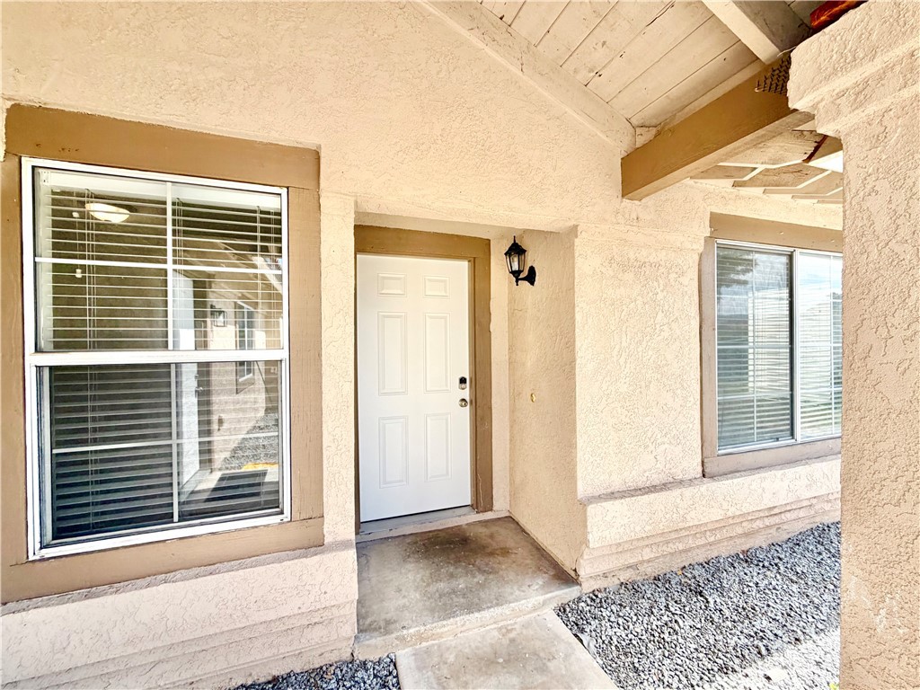 24690 Rugby Lane Property Photo 3