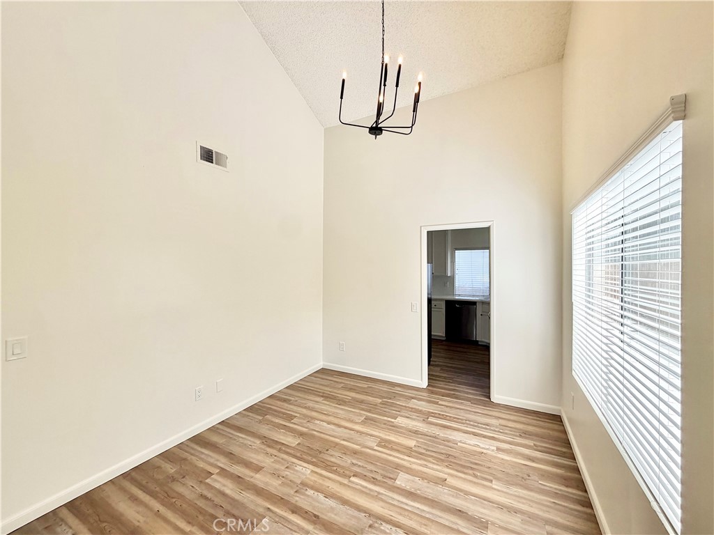 24690 Rugby Lane Property Photo 6