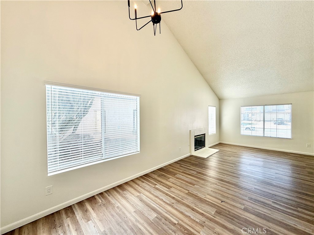 24690 Rugby Lane Property Photo 7