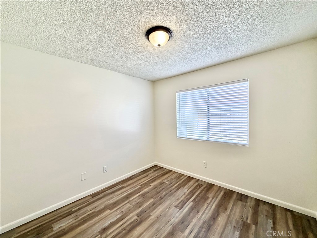 24690 Rugby Lane Property Photo 18