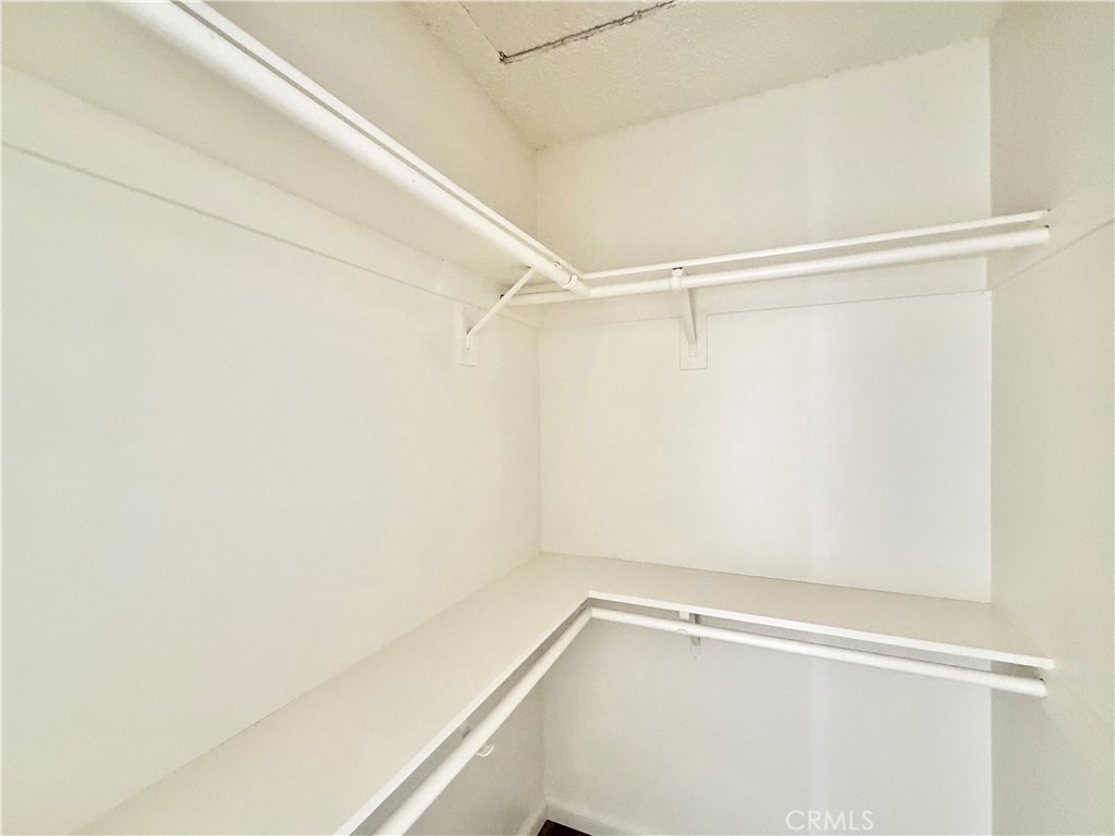 24690 Rugby Lane Property Photo 26