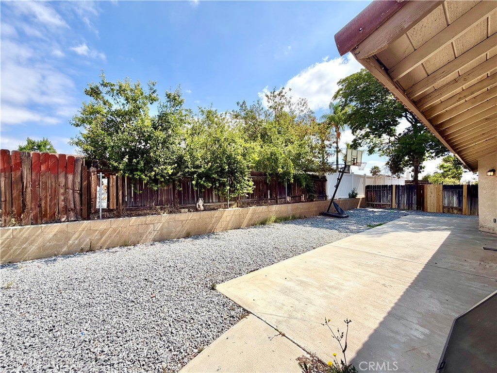 24690 Rugby Lane Property Photo 30