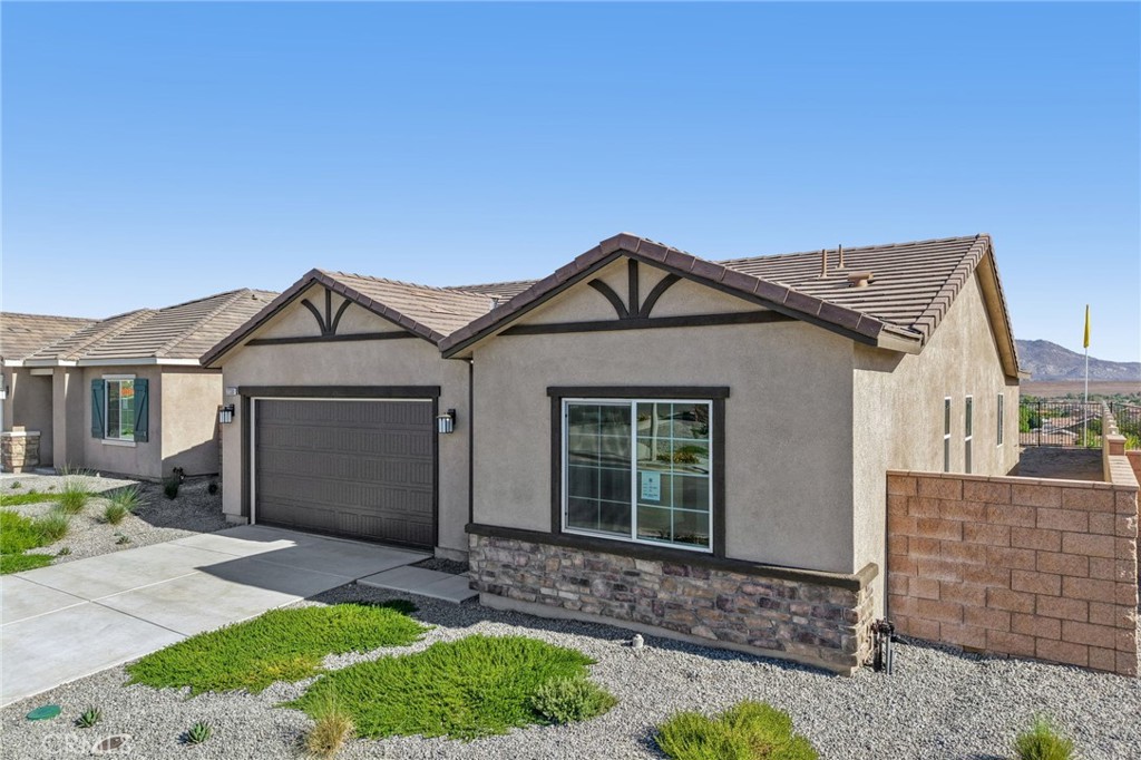 27330 Dunite Drive Property Photo 2