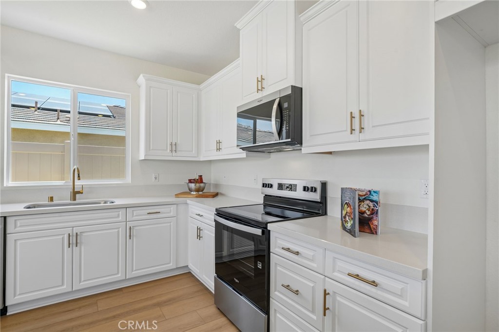 27330 Dunite Drive Property Photo 15