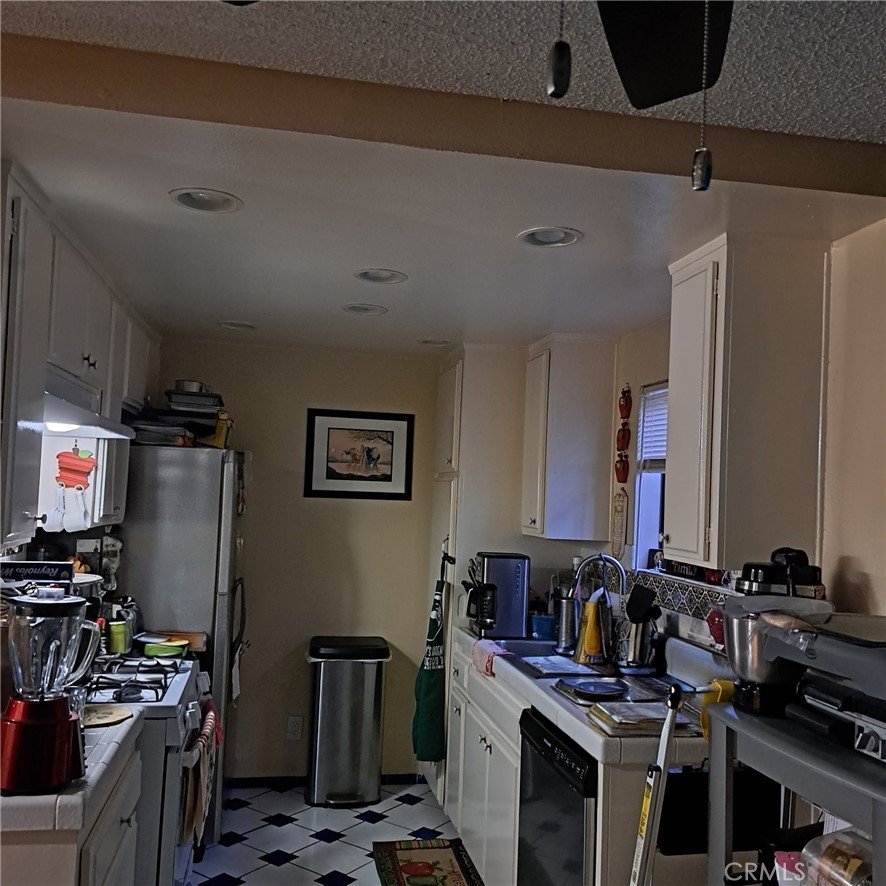 1350 N Marine 113 Property Photo 11